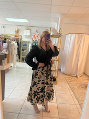 Black Flowers & Cream details