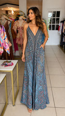 Queen blue dress