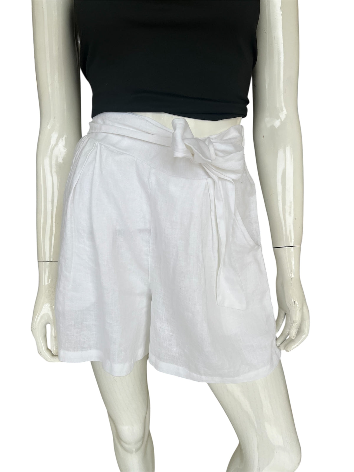 Lino shorts (white)